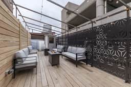 Penthouse Grand Executive Suite. 6 Bed, 3 Bath with Rooftop Private Deck! - Image 5