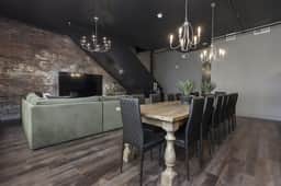Penthouse Grand Executive Suite. 6 Bed, 3 Bath with Rooftop Private Deck! - Image 4